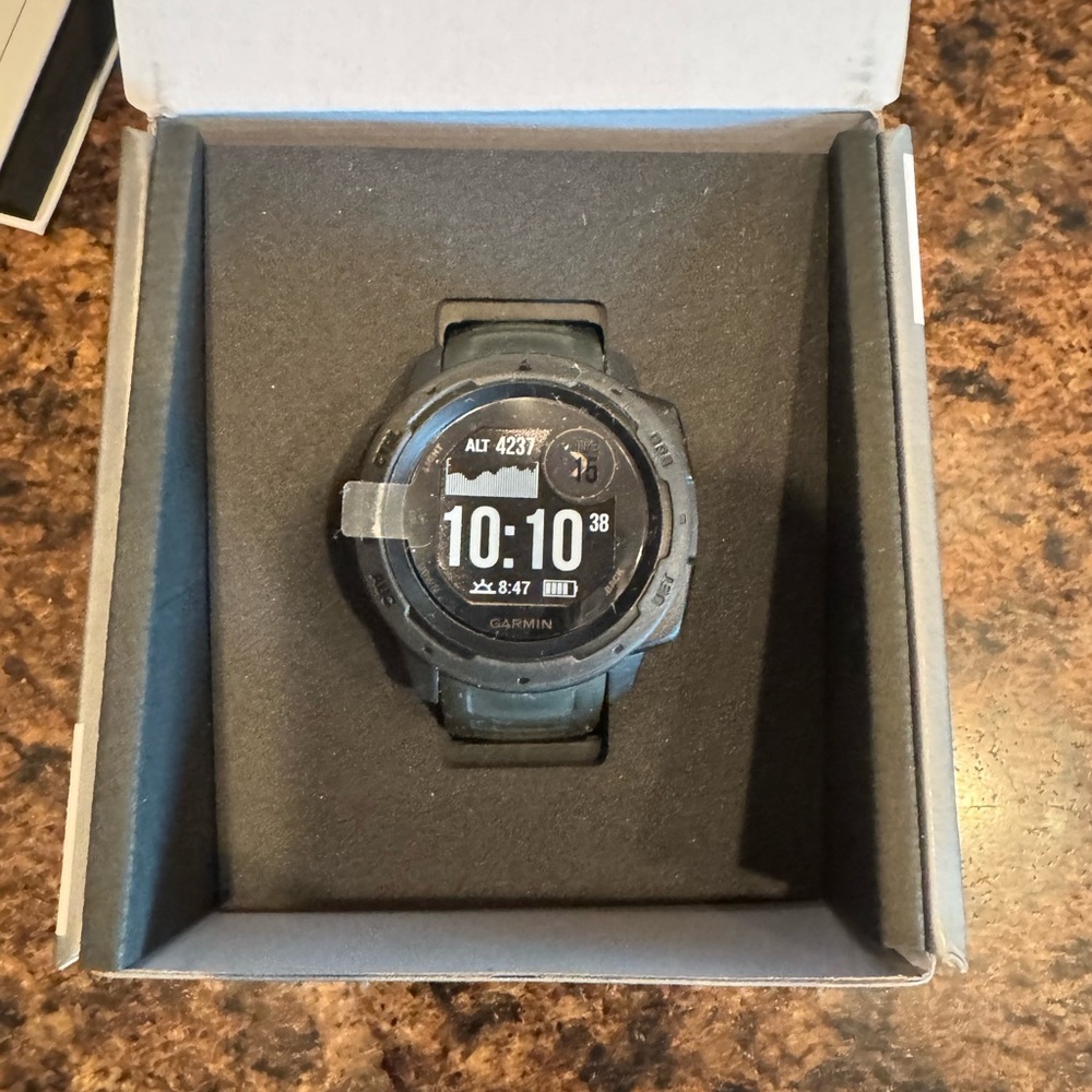 Garmin Black Instinct Smartwatch